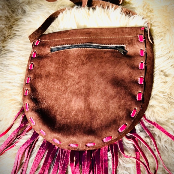 Stunning Boho Tribal Suede Unique Fringe Crossbody Bag - Picture 2 of 5
